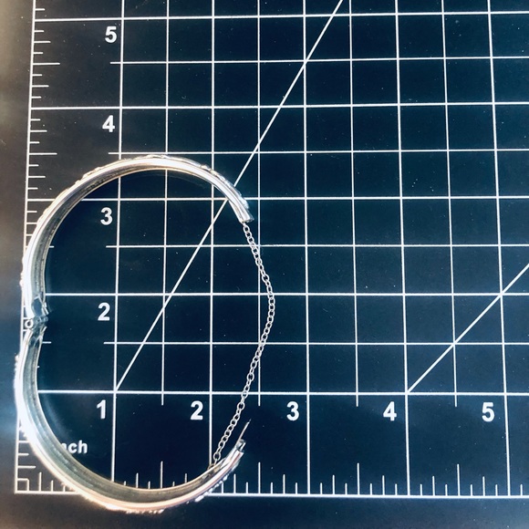 Vintage Whiting & Davis Co hinged bangle bracelet - Picture 5 of 12